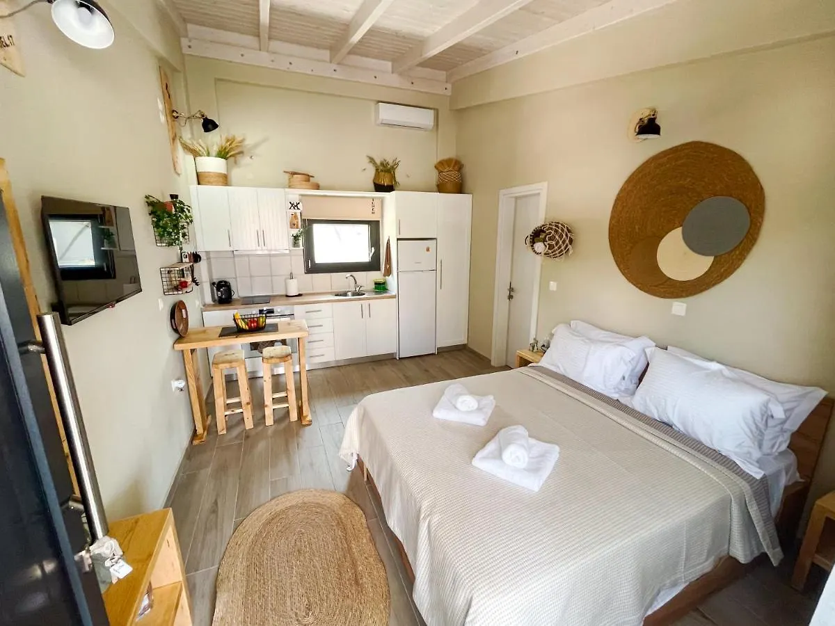 Gardy Rooms Nea Kallikrateia Kır Evi