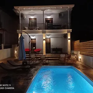Athina 1st Floor Βίλα