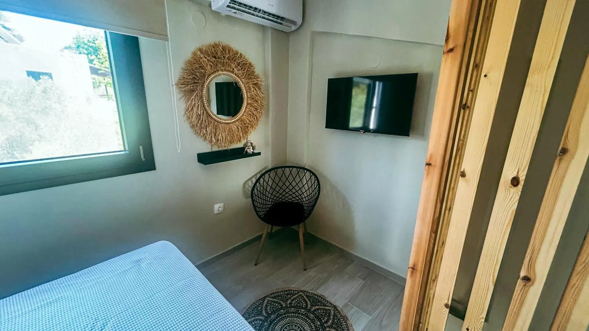 Gardy Rooms Nea Kallikrateia